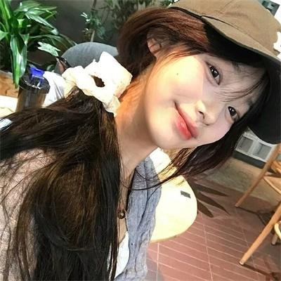 黑暗中的救赎$时光漫漫初暖阳